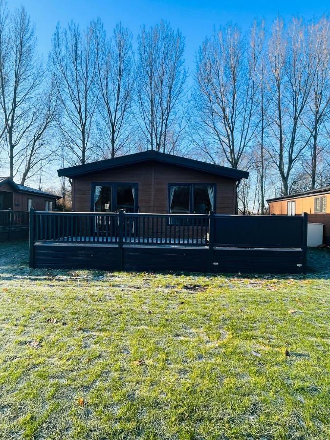 Loki'S Retreat Lodge With Hot Tub York Exterior foto